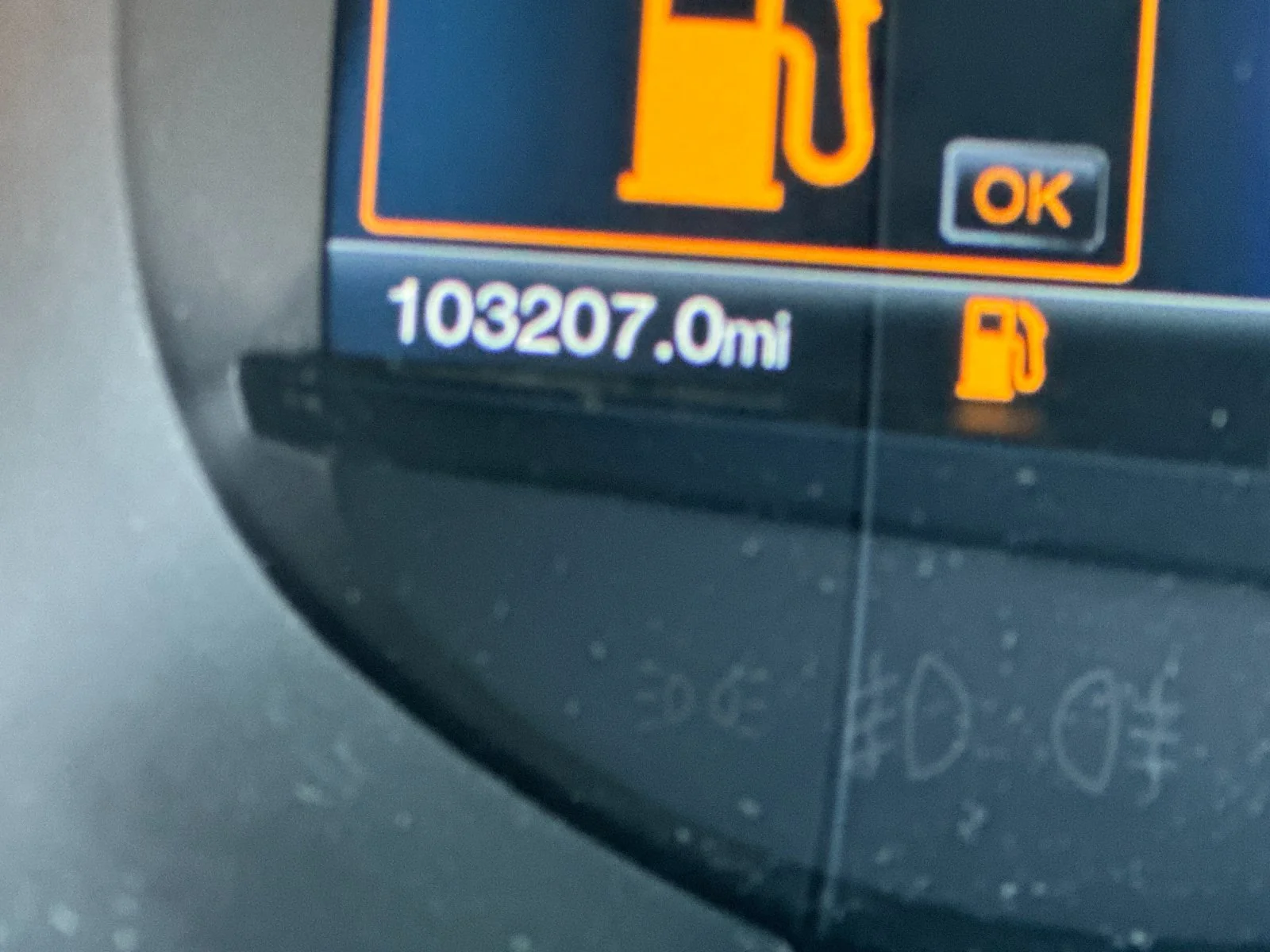 Used 2017 Red Ford SEL image 27