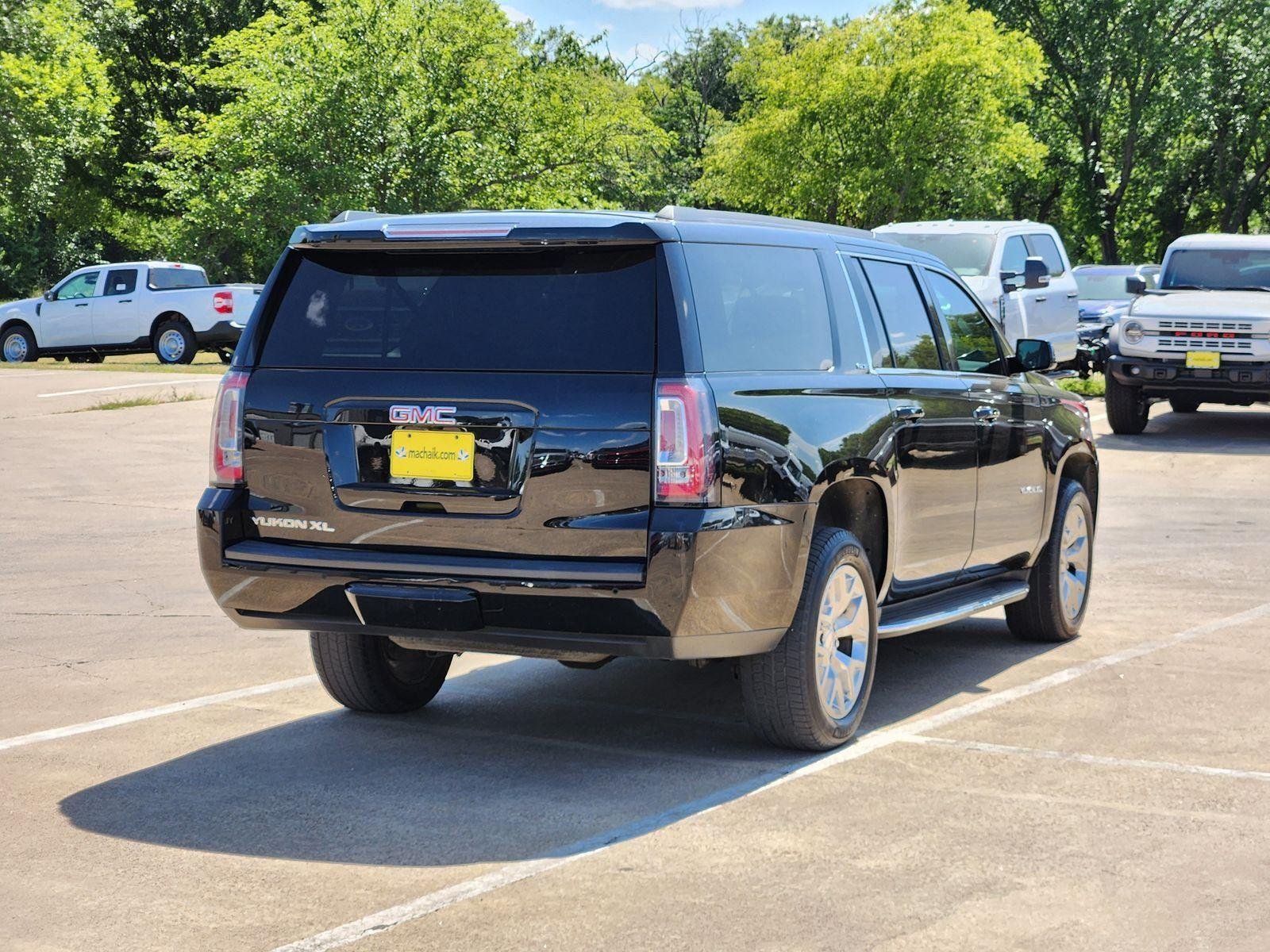 Used 2018 Onyx Black GMC SLT image 6