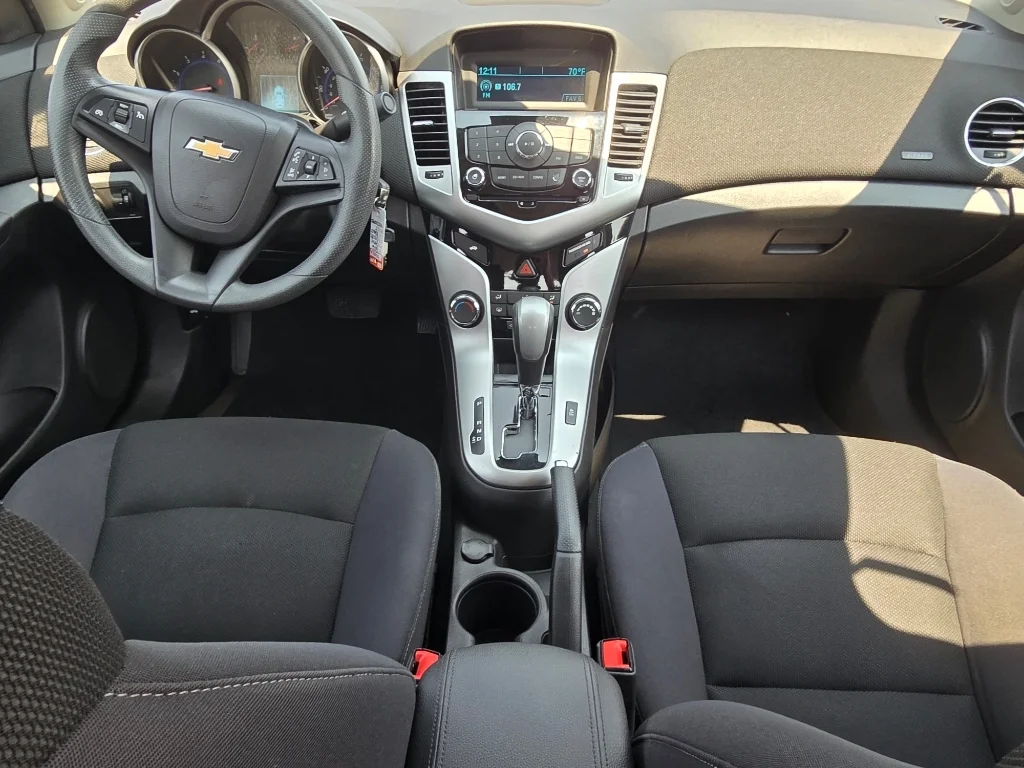 Used 2016 Black Granite Metallic Chevrolet LT image 26