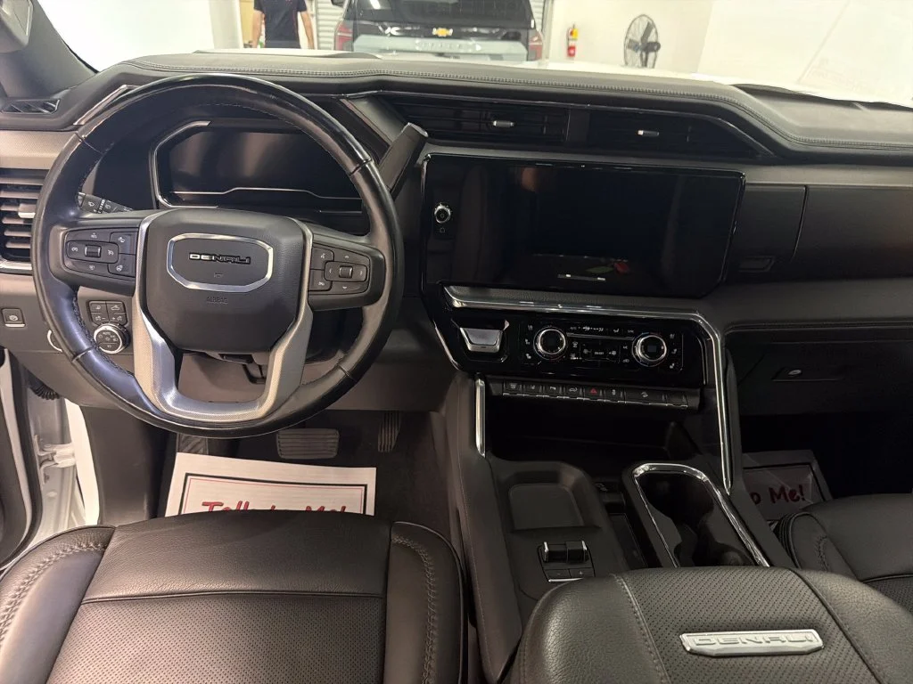 Used 2024 White GMC Denali image 15