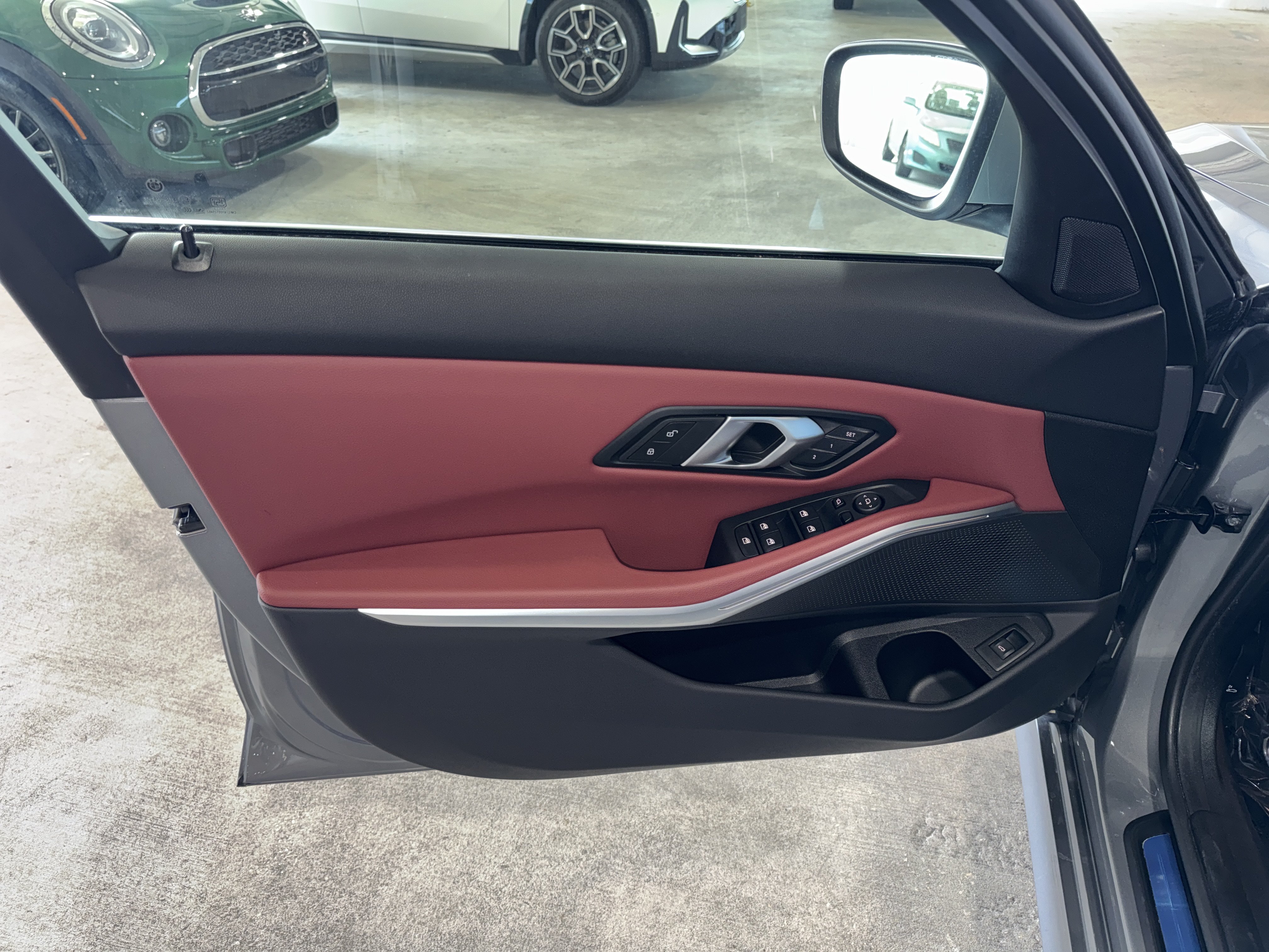 Used 2025 Skyscraper Grey Metallic BMW 330i image 17