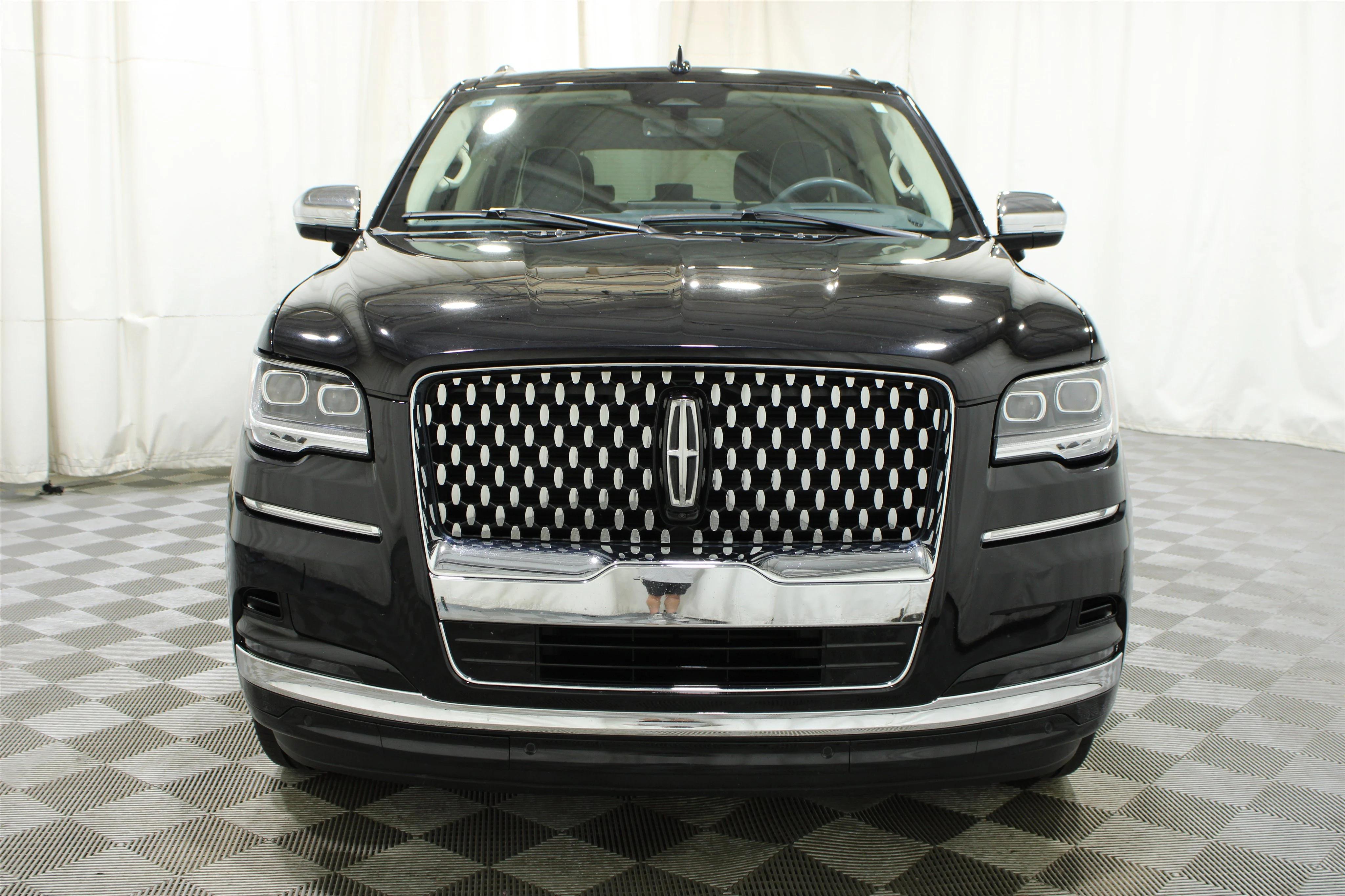 Used 2023 Infinite Black Metallic Clearcoat Lincoln Black Label image 60