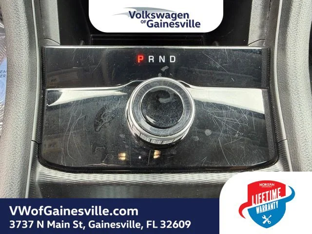 Used 2023 Diamond Black Crystal Pearlcoat Jeep Laredo image 29