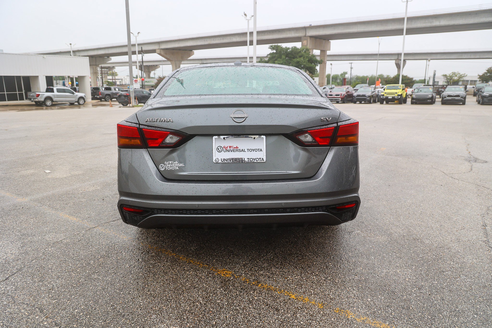 Used 2023 Gun Metallic Nissan 2.5 SV image 7