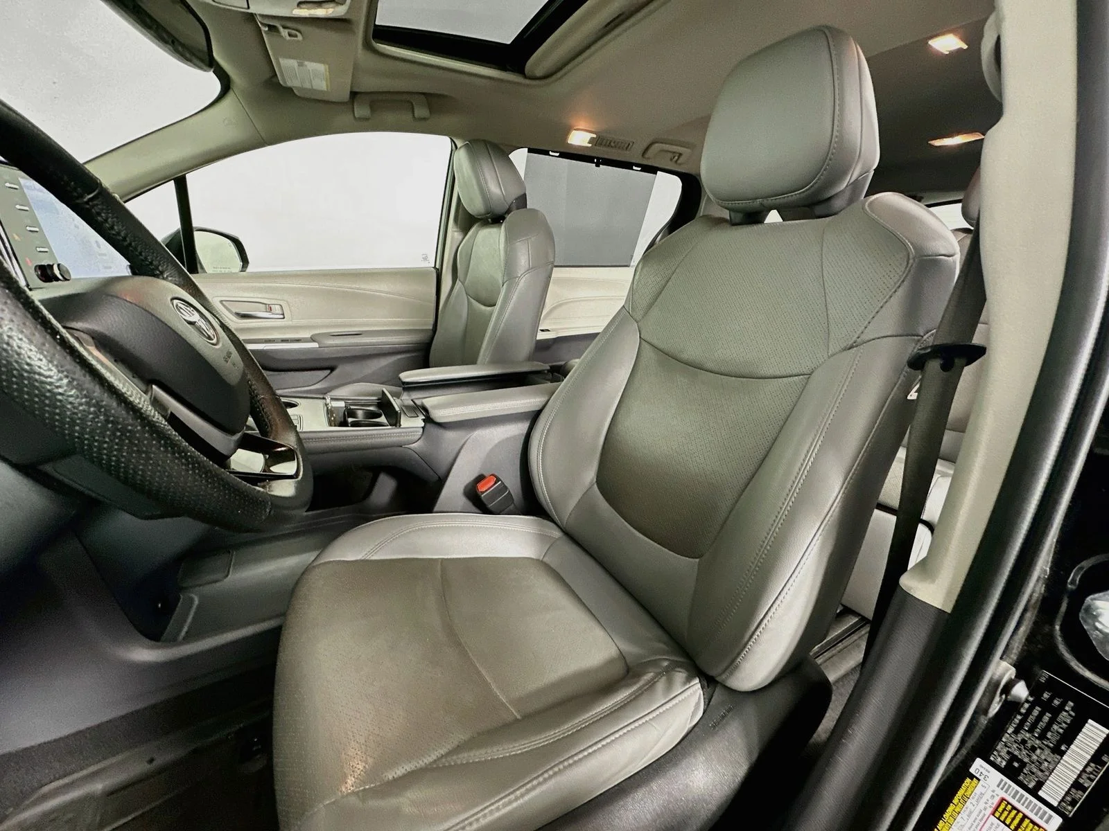 Used 2022 Midnight Black Metallic Toyota Limited image 21