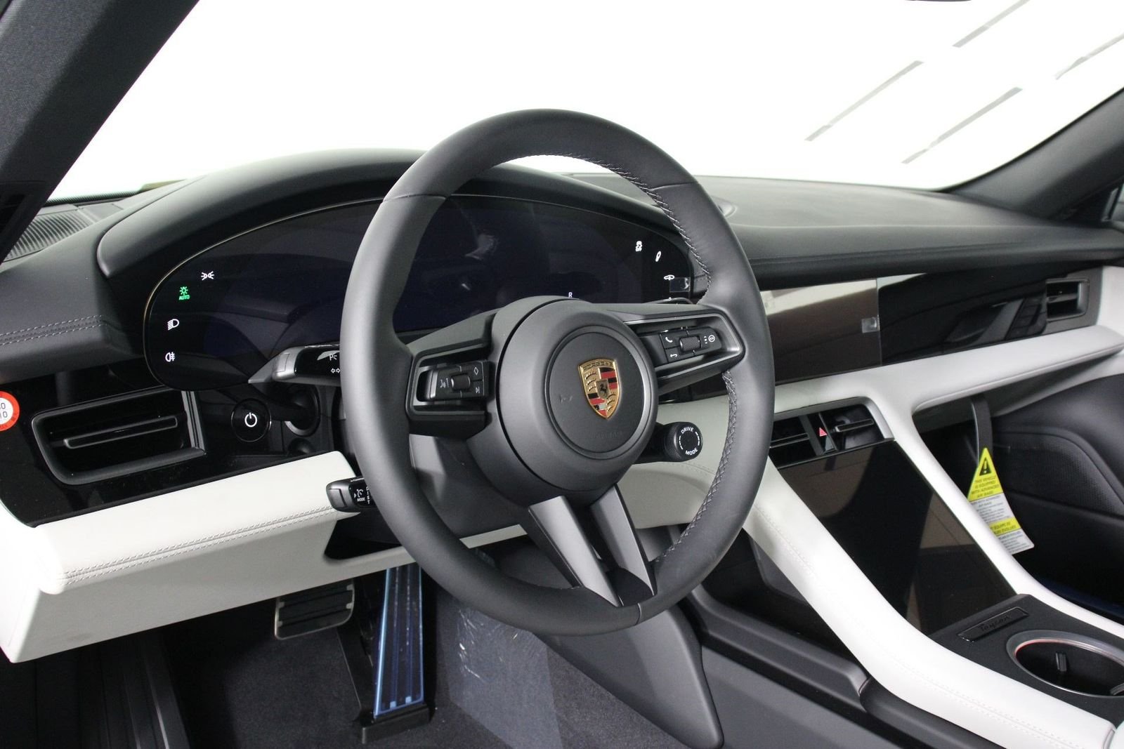 New 2026 Chalk Porsche  image 4