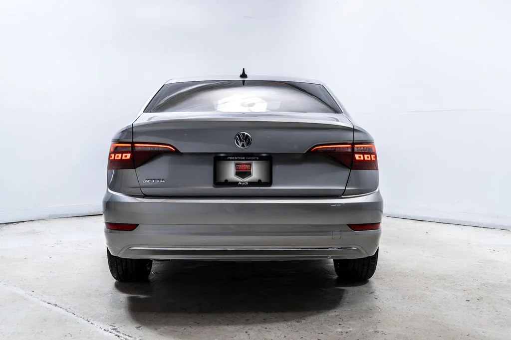 Used 2020 Silver Metallic Volkswagen SEL image 6