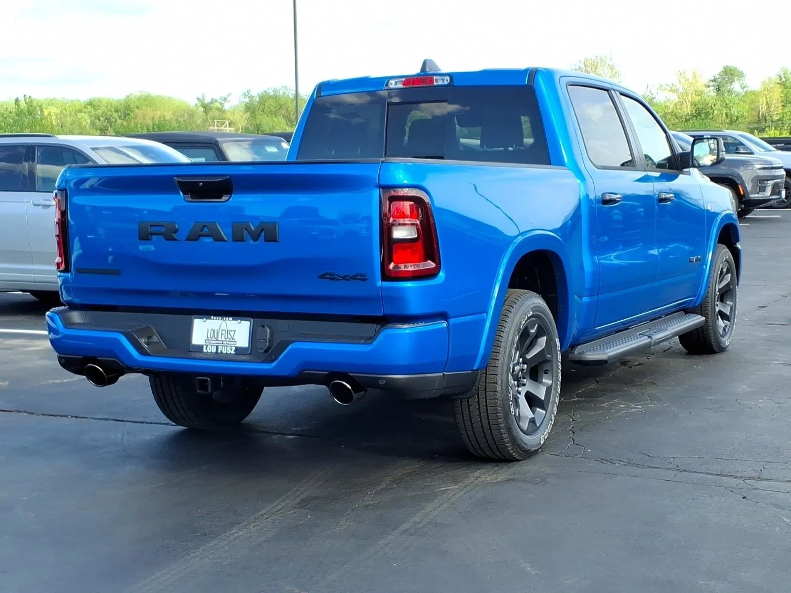 New 2026 Hydro Blue Pearl-Coat Exterior Paint RAM Big Horn/Lone Star image 15