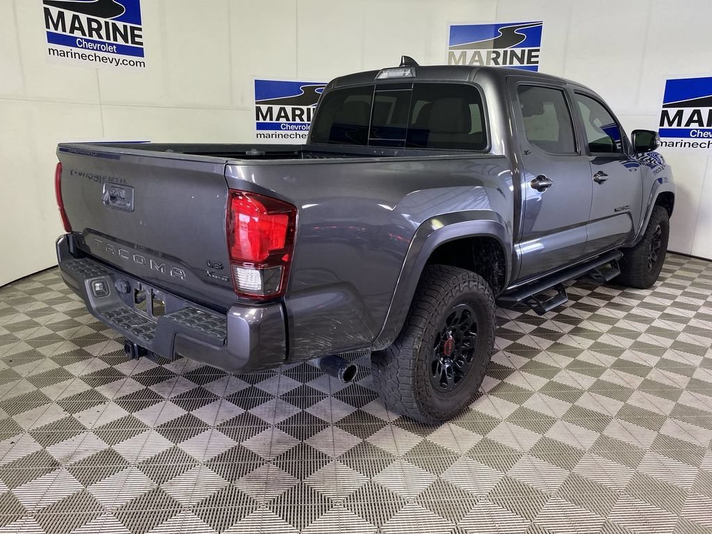 Used 2022 Gray Toyota SR5 V6 image 16
