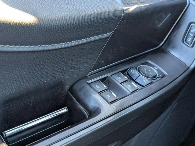 Used 2023 Black Metallic Ford XLT image 54