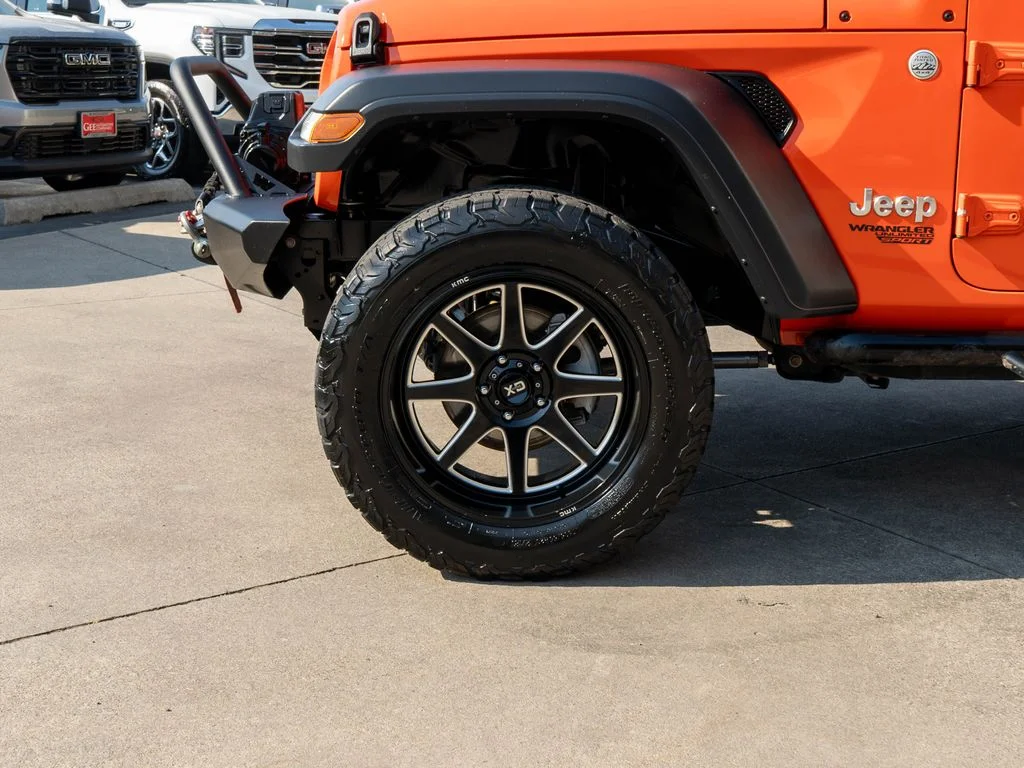 Used 2018 Orange Jeep Unlimited Sport S image 26