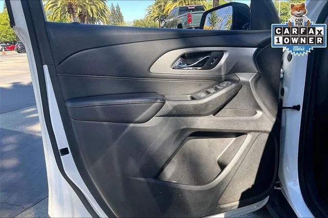 Used 2019 Summit White Chevrolet LS image 22