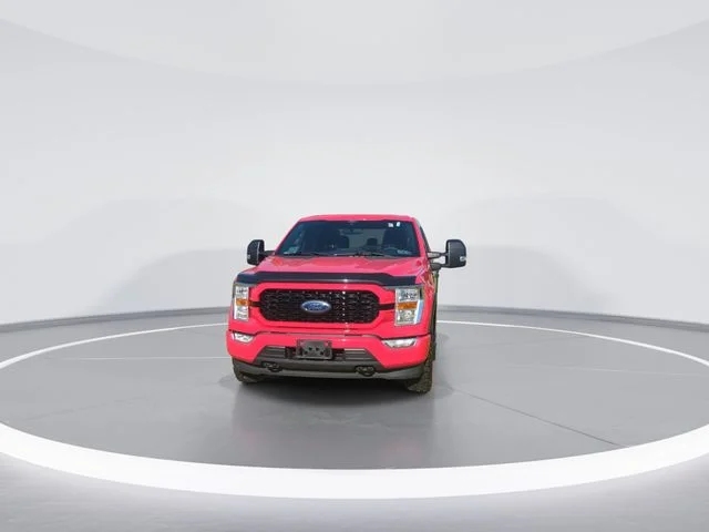 Used 2021 Red Ford XL image 3