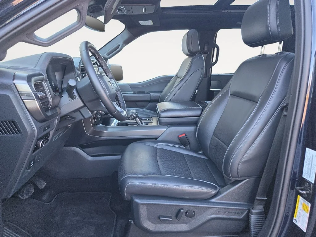 Used 2025 Blue Ford Lariat image 16