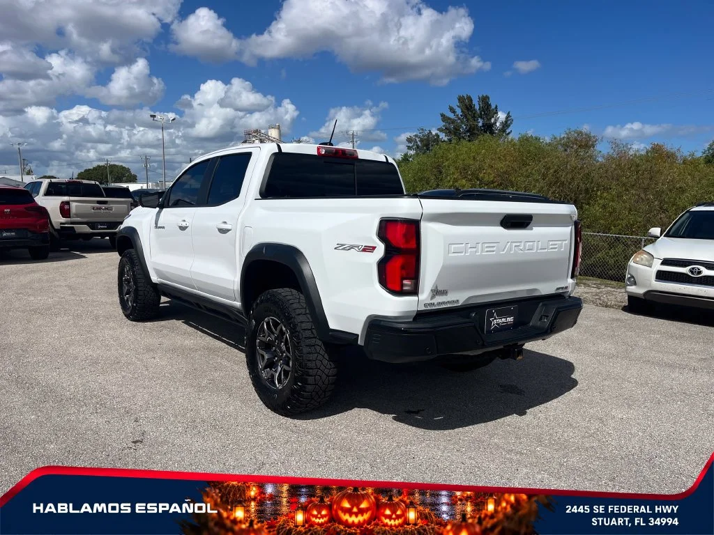 Used 2025 Summit White Chevrolet ZR2 image 7