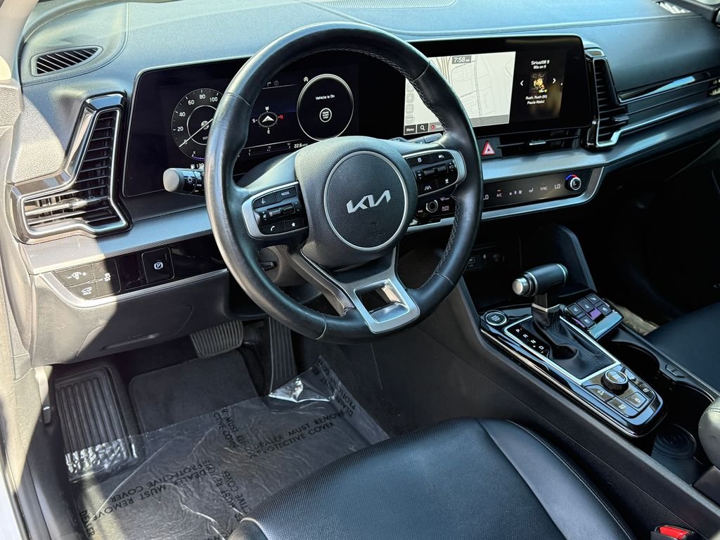 Used 2023 White Kia SX-Prestige image 24