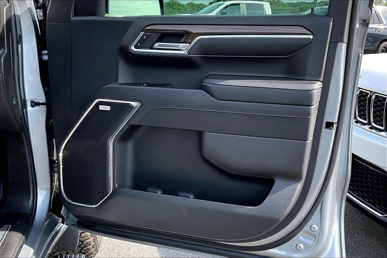 2024 Chevrolet Silverado 1500 RST - Photo 31
