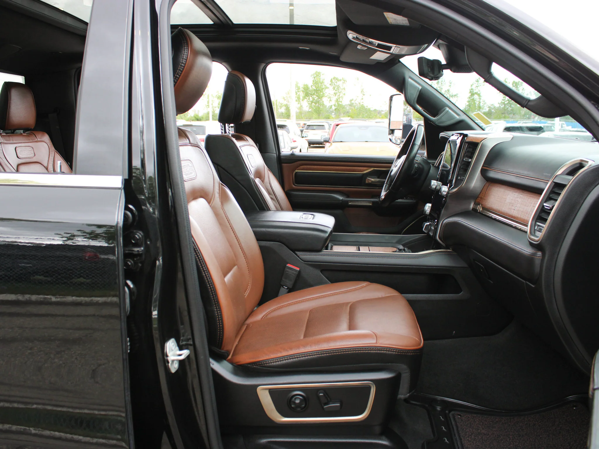 Certified Used 2023 Black RAM Limited Longhorn* | Crew Cab | 5.7L HEMI V8 | Running Boards | RamBox | Head-Up Display | image 18