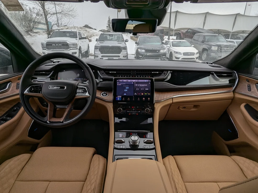 New 2025 Black Jeep Summit Reserve - - 4x4 - Panoramic Sunroof - Palermo Leather - McIntosh Audio & More! image 29