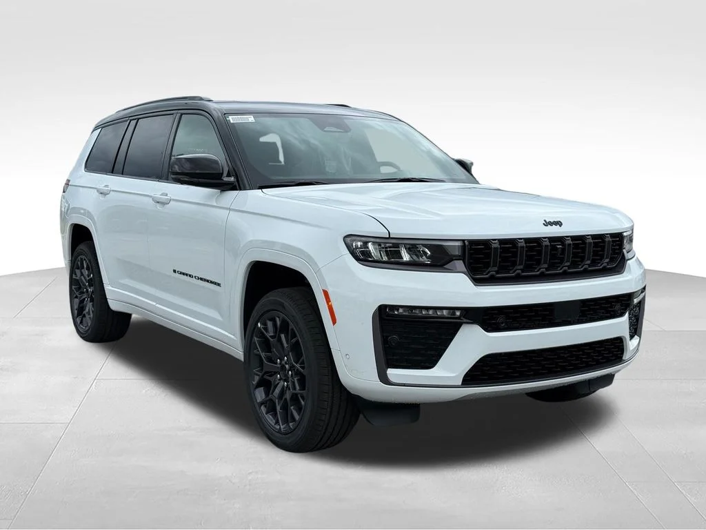 New 2026 Bright White Clear-Coat Exterior Paint Jeep Summit image 32