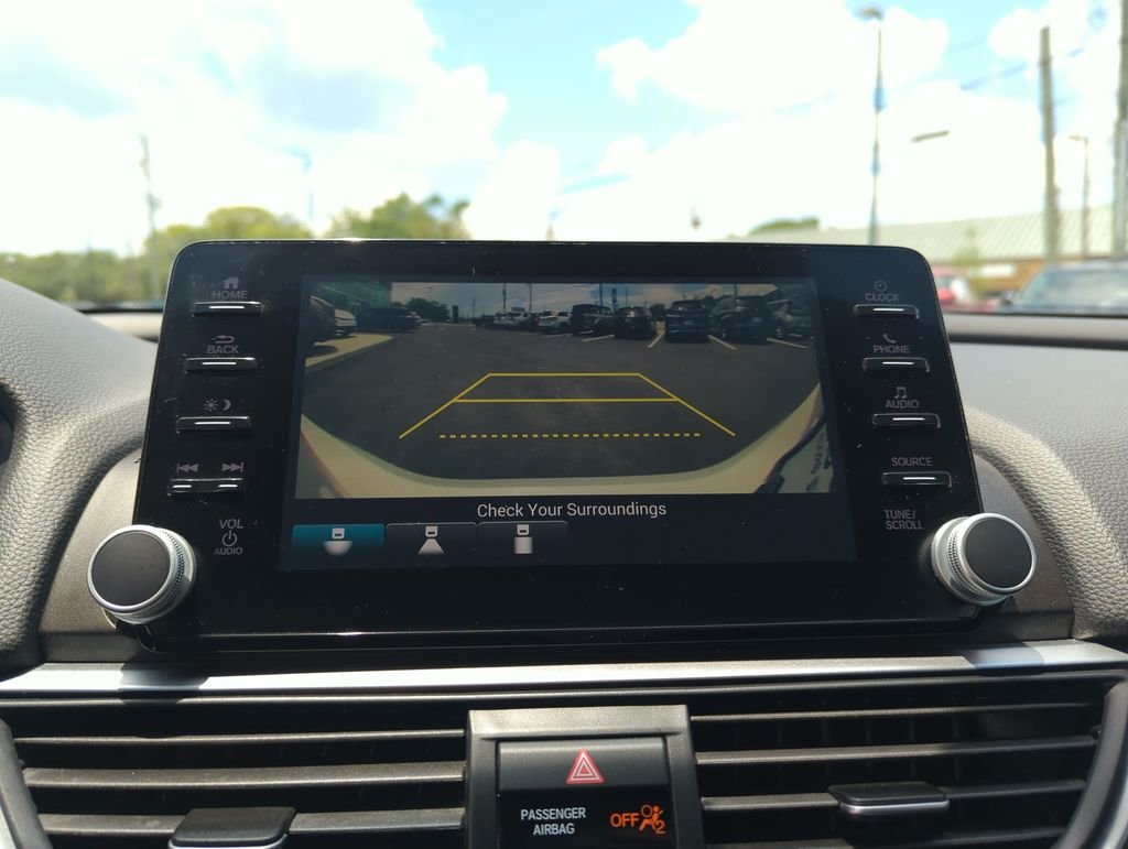 Used 2018  Honda Sport image 26