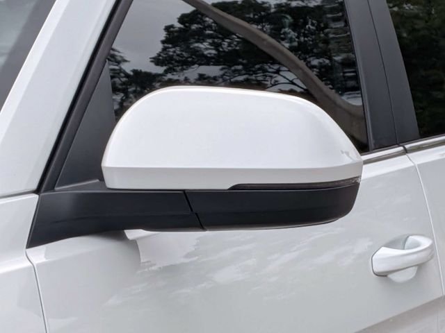 New 2026 White Volkswagen 2.0T SE w/Technology image 10