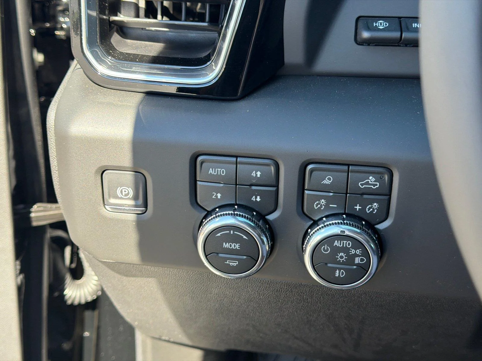 2026 GMC Sierra 2500HD Denali Ultimate - Photo 27