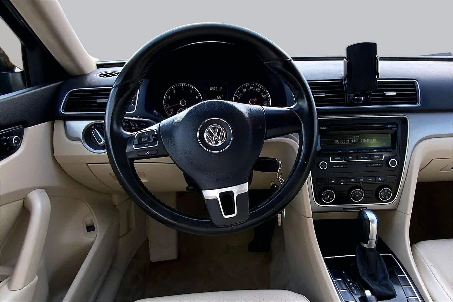 Used 2015 Candy White Volkswagen 1.8T S image 6