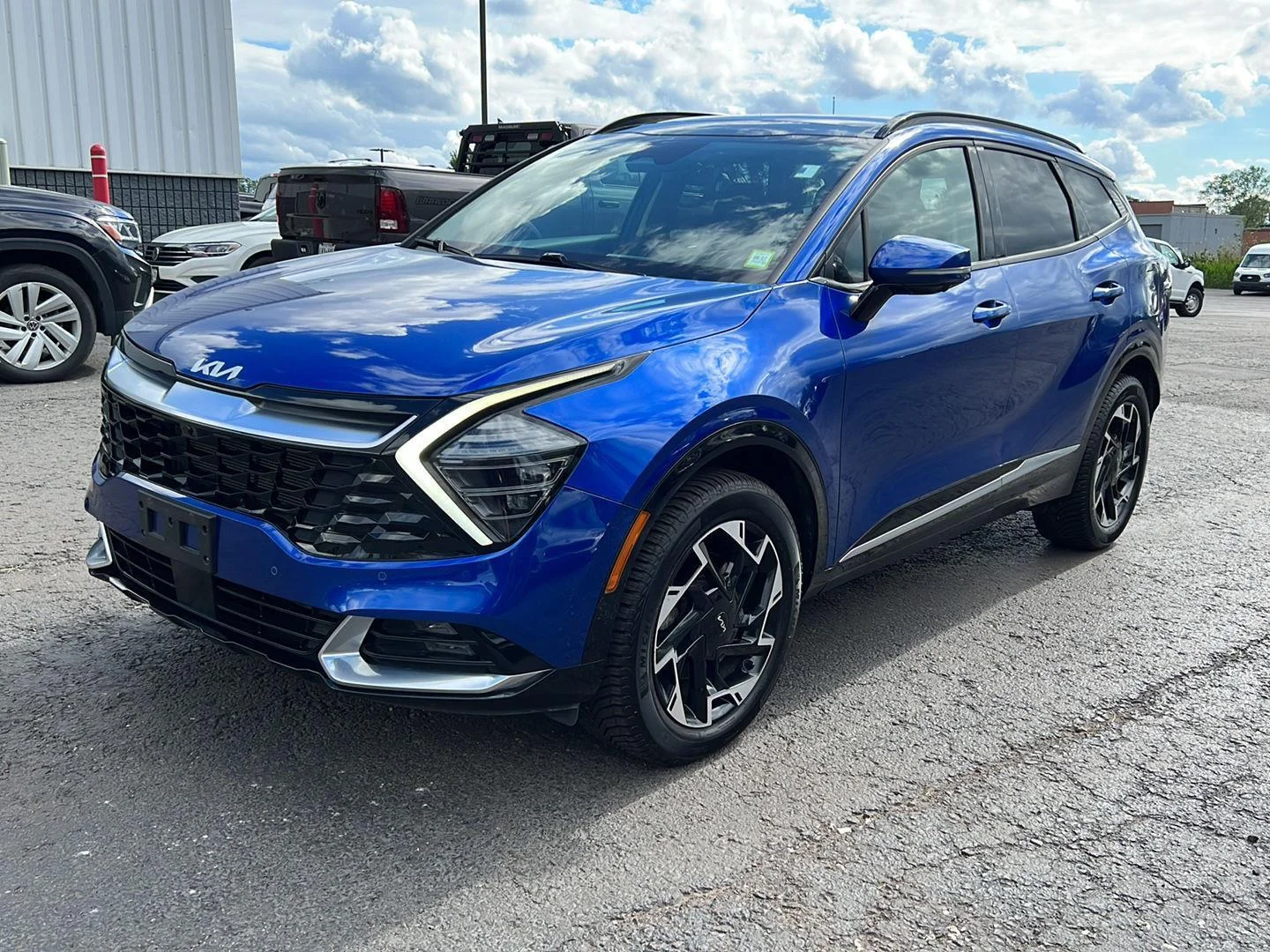 Used 2023 Sapphire Blue Kia SX-Prestige image 15