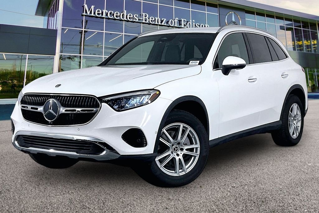 2025 Mercedes-Benz GLC Base - Photo 9