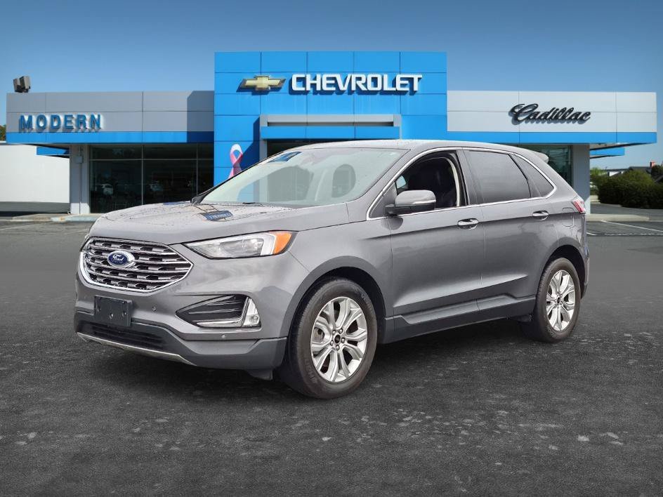 Used 2024  Ford Titanium image 1