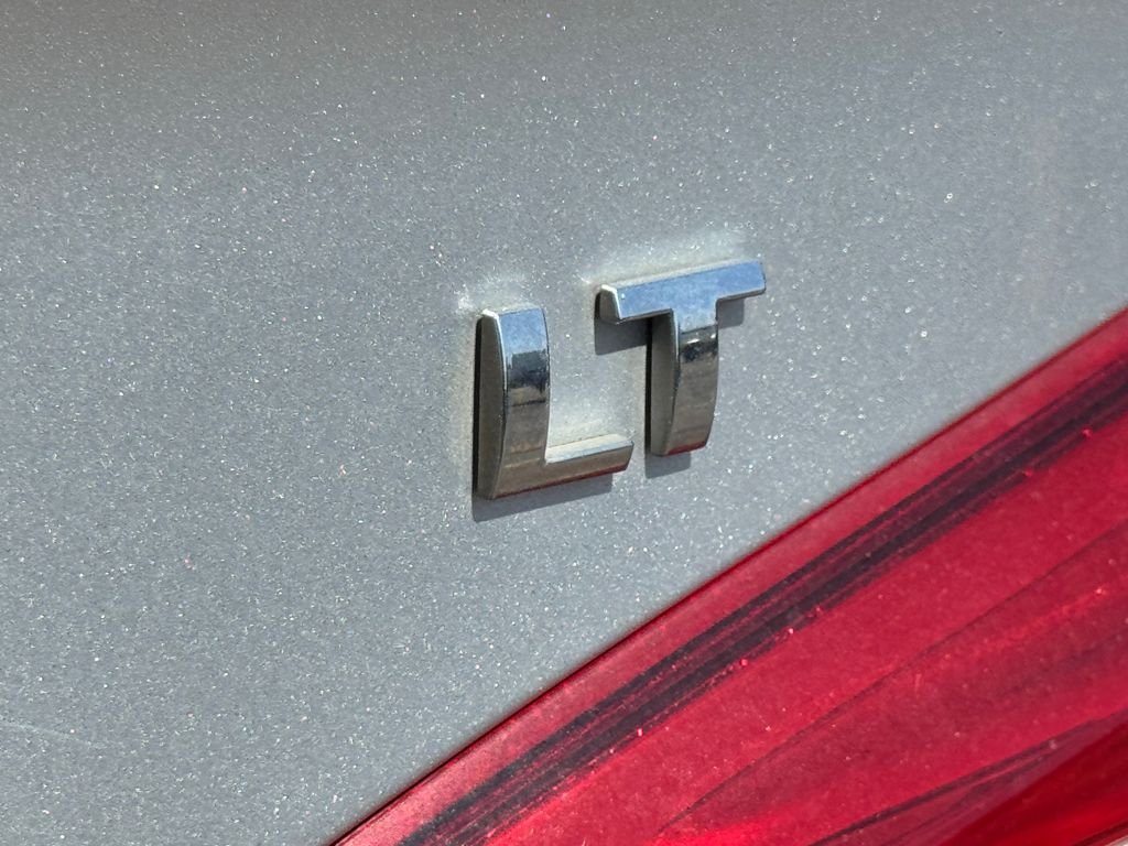 Used 2018 Silver Chevrolet LT image 20
