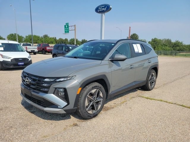 Used 2025 Gray Hyundai SEL image 17