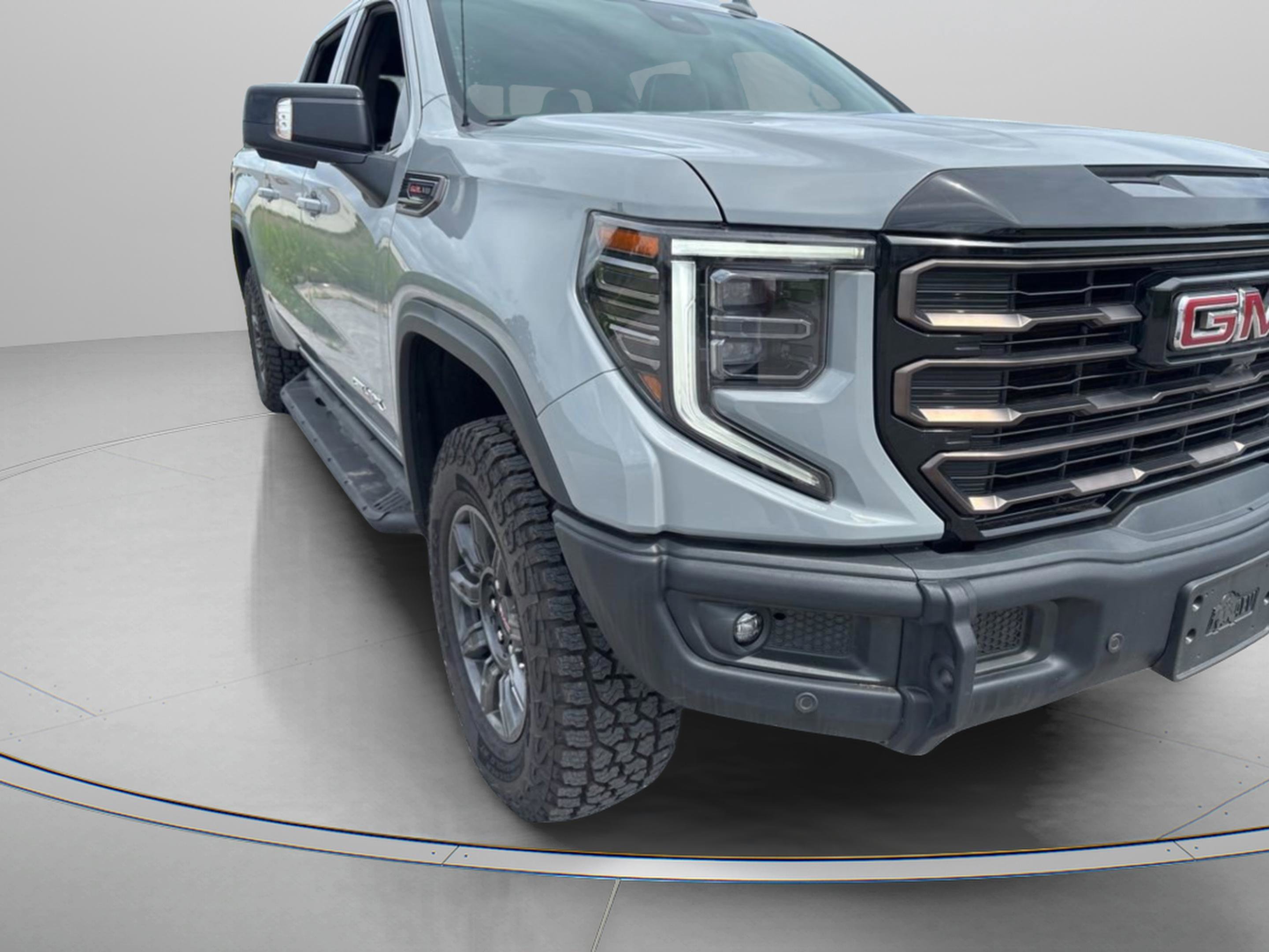 2024 GMC Sierra 1500 AT4X - Photo 2