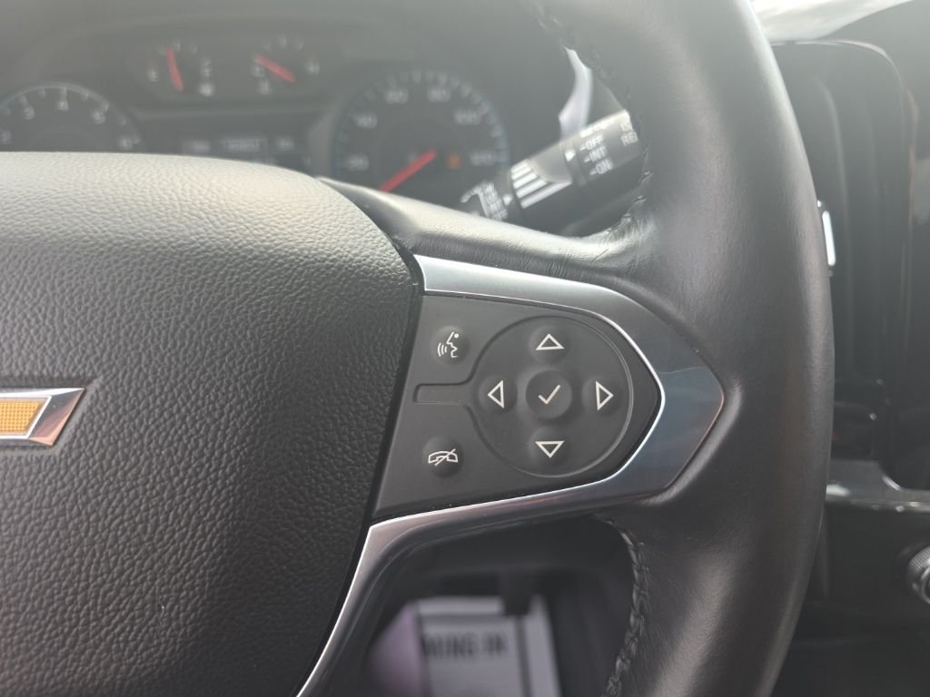 Used 2018 White Chevrolet LT image 12