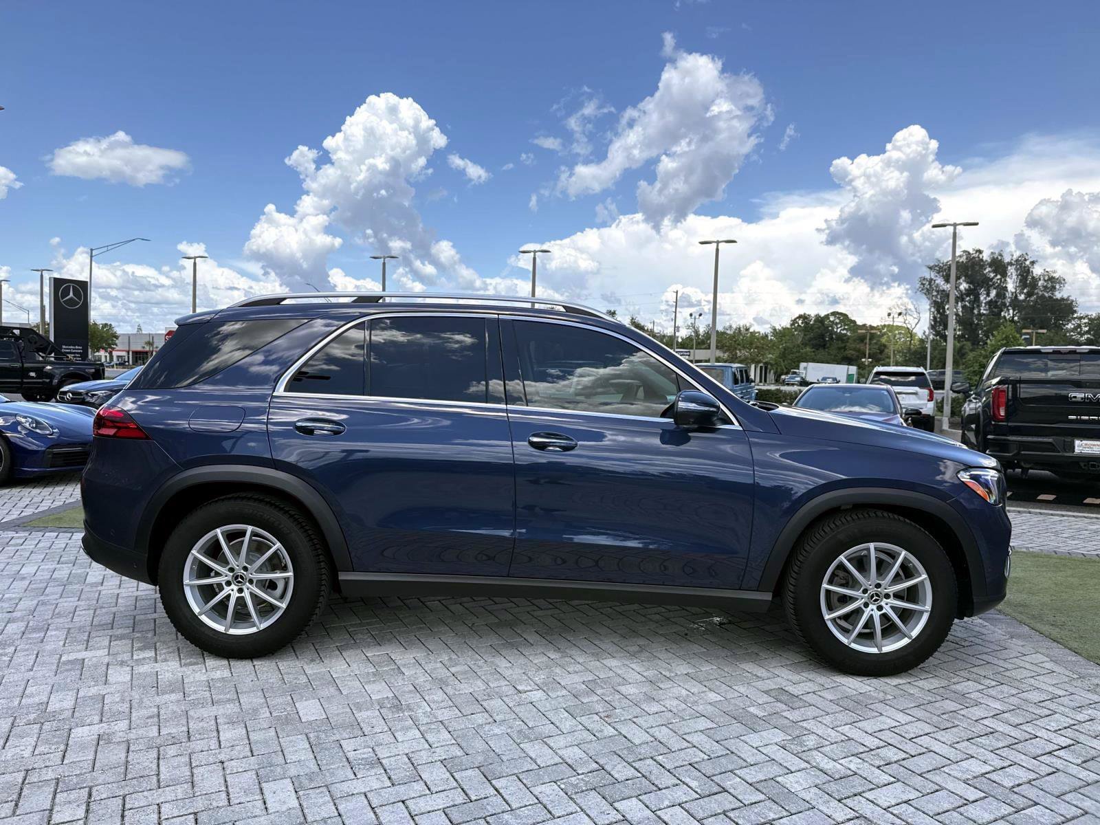 2025 Mercedes-Benz GLE GLE350 - Photo 6