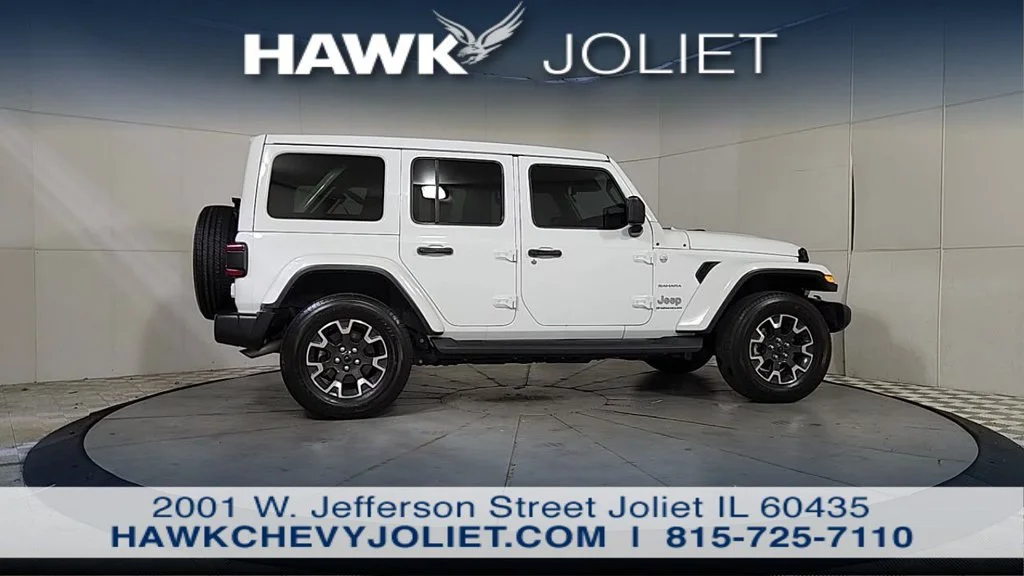 Used 2024 White Jeep Sahara image 8