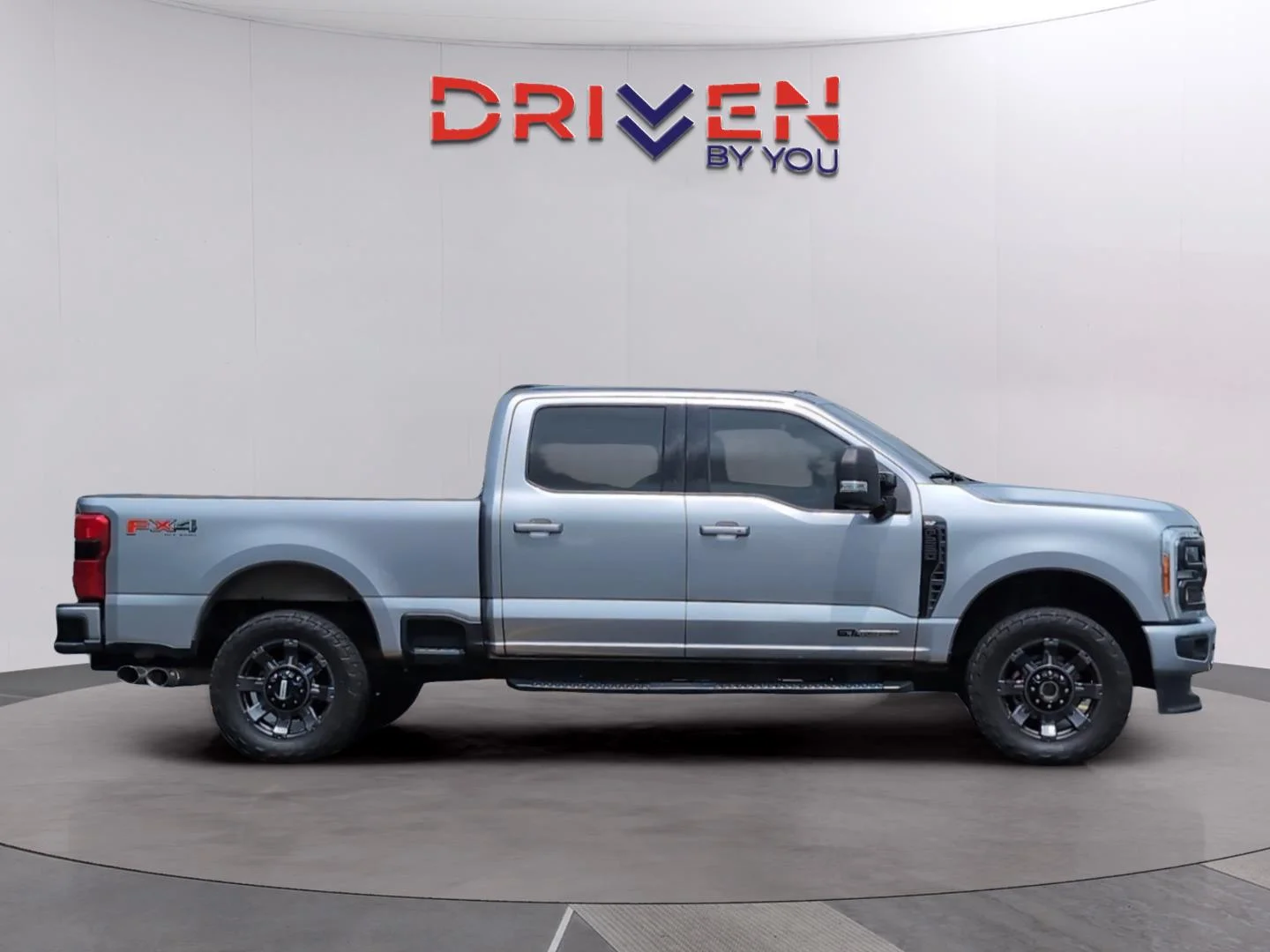 Used 2023 Iconic Silver Ford XLT image 6