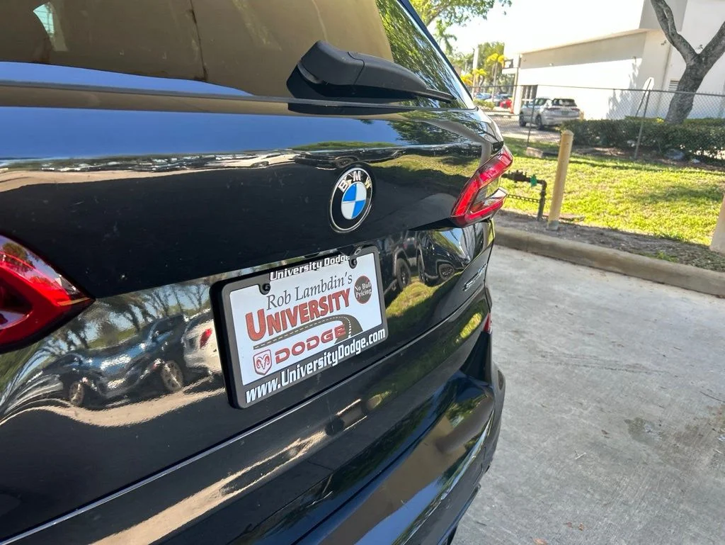 Used 2020 Black BMW sDrive40i image 18