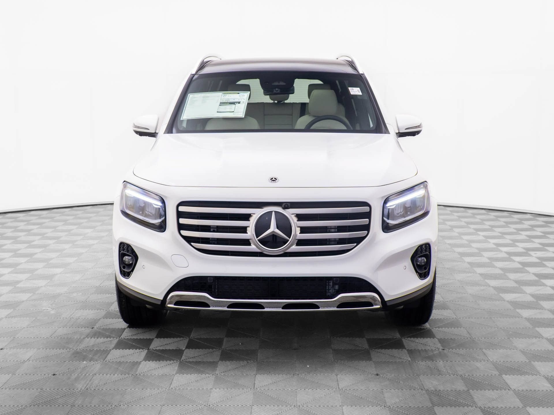 New 2026 Polar White Mercedes-Benz GLB 250 image 53