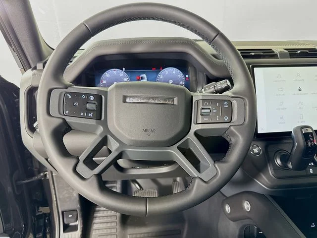 New 2026 Santorini Black Land Rover S image 12