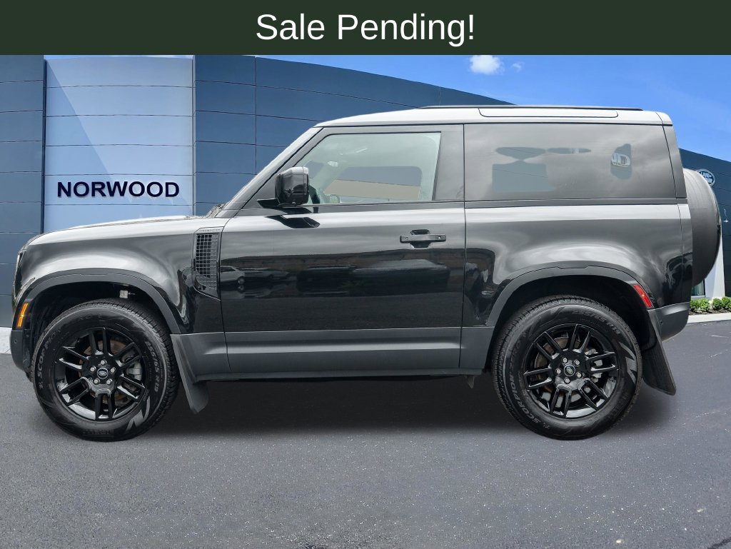 Used 2024 Santorini Black Metallic Land Rover S image 8