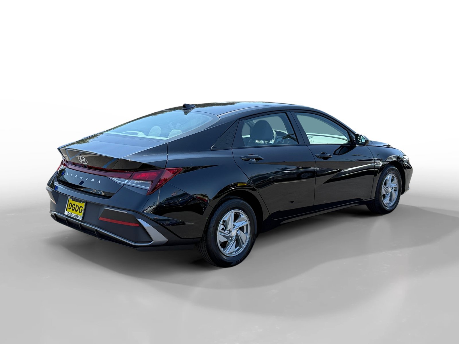 Certified Used 2026 Abyss Black Hyundai SE image 5