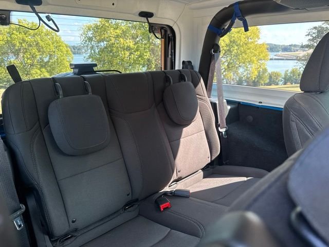 Used 2021 Blue Jeep Sport image 12
