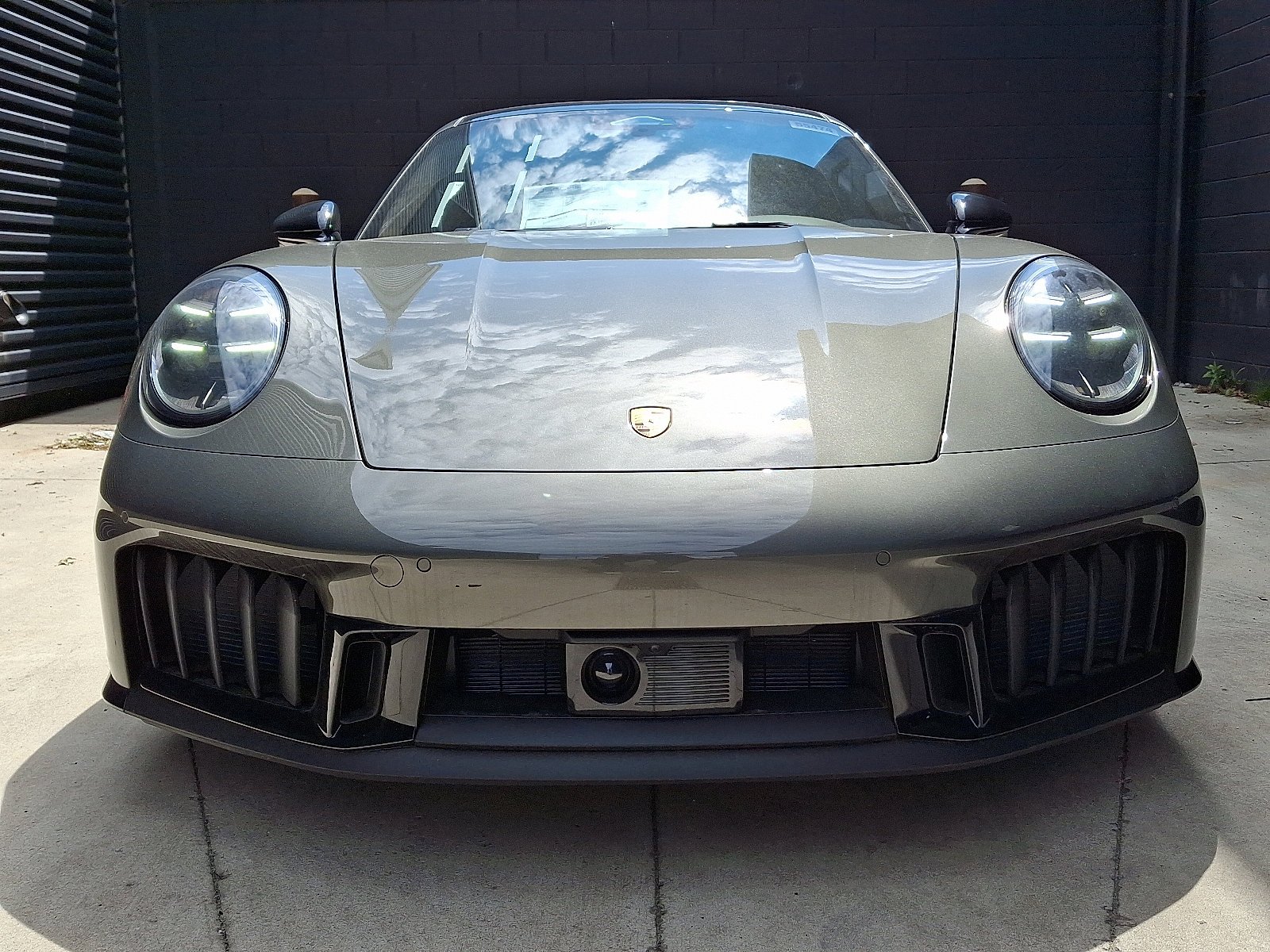 New 2026 Aventurine Green Metallic Porsche Carrera GTS image 10
