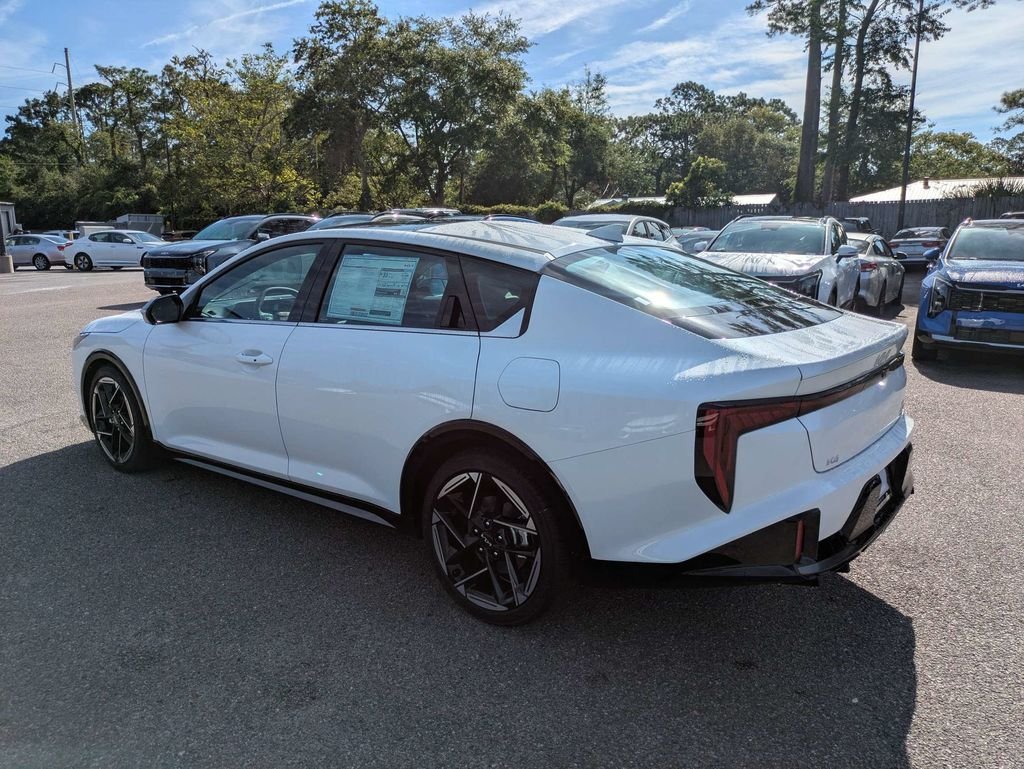 New 2026 Snow White Pearl Kia GT-Line image 6