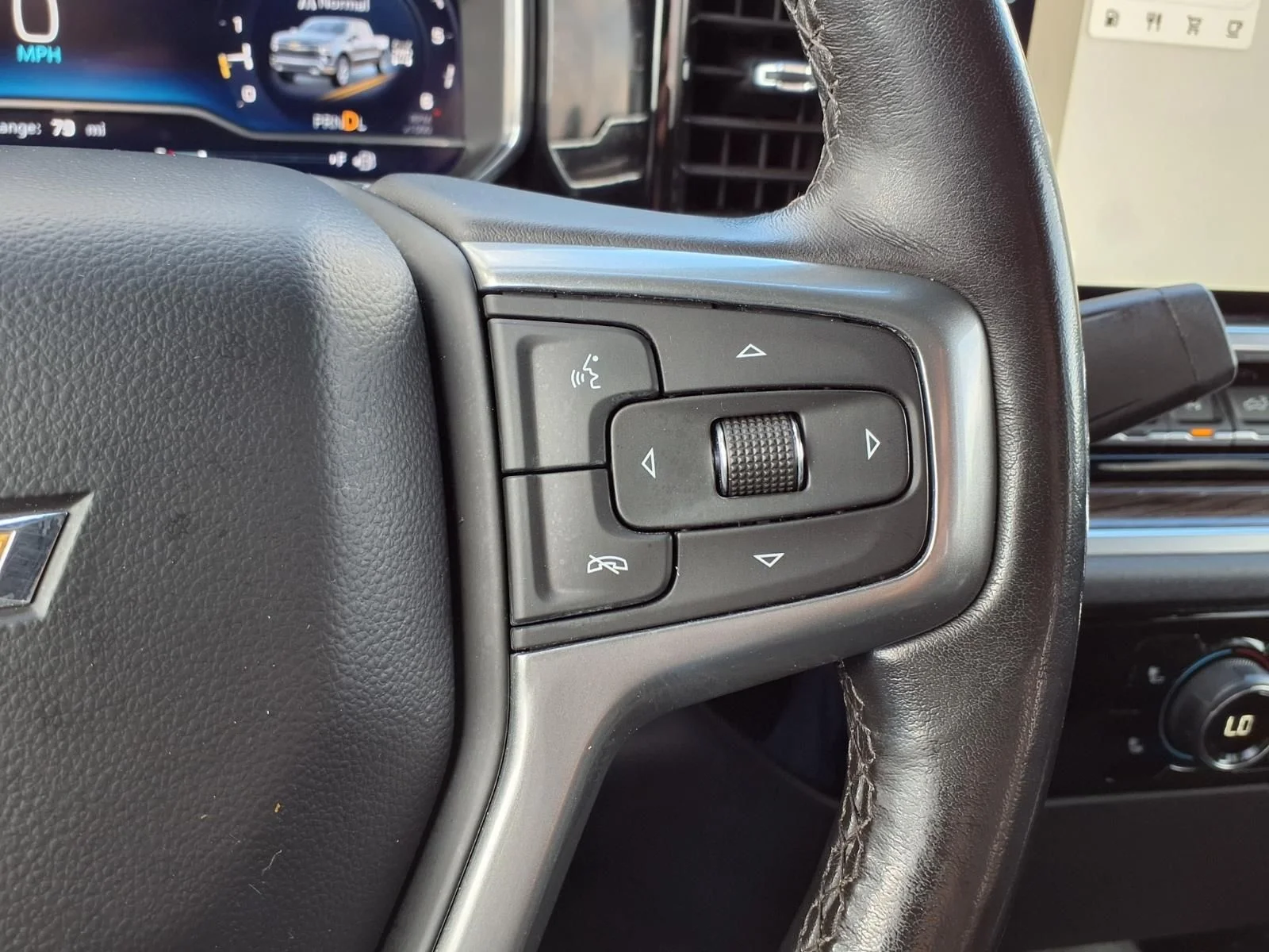 Used 2022 Silver Chevrolet LT image 23