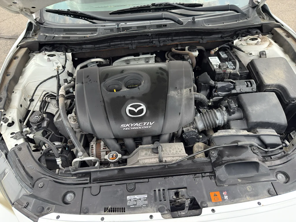 Used 2016 Snowflake White Pearl Mica Mazda i Sport image 20