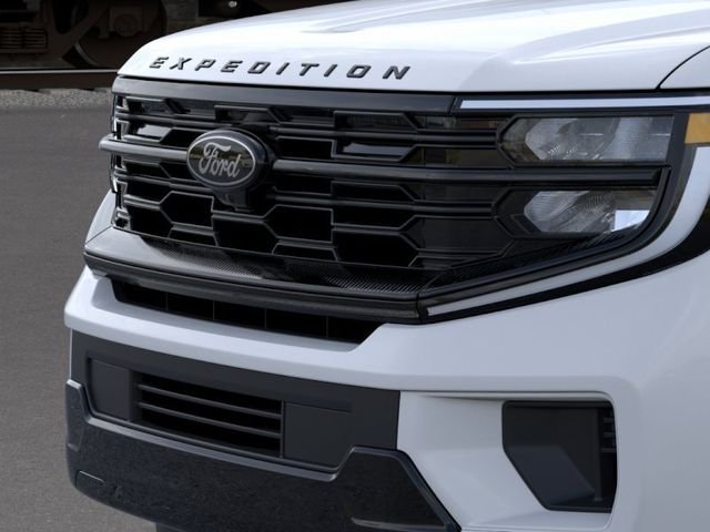 New 2026 Silver Ford Platinum image 17