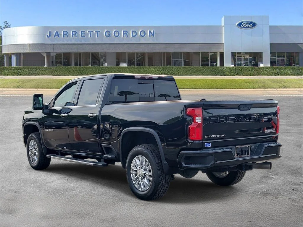 Certified Used 2020 Black Chevrolet High Country image 3